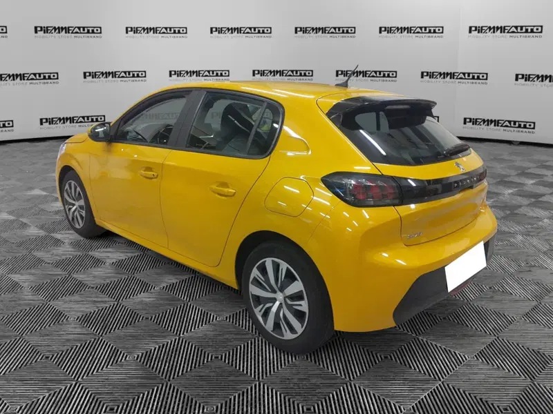 Peugeot 208 usata a Parma (3)