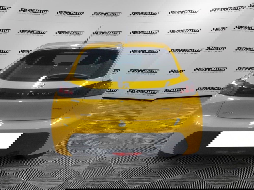 Peugeot 208 usata a Parma (4)