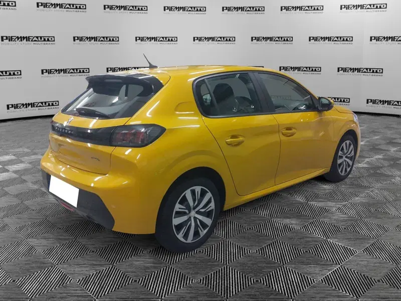 Peugeot 208 usata a Parma (6)