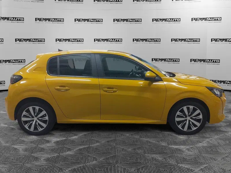Peugeot 208 usata a Parma (7)