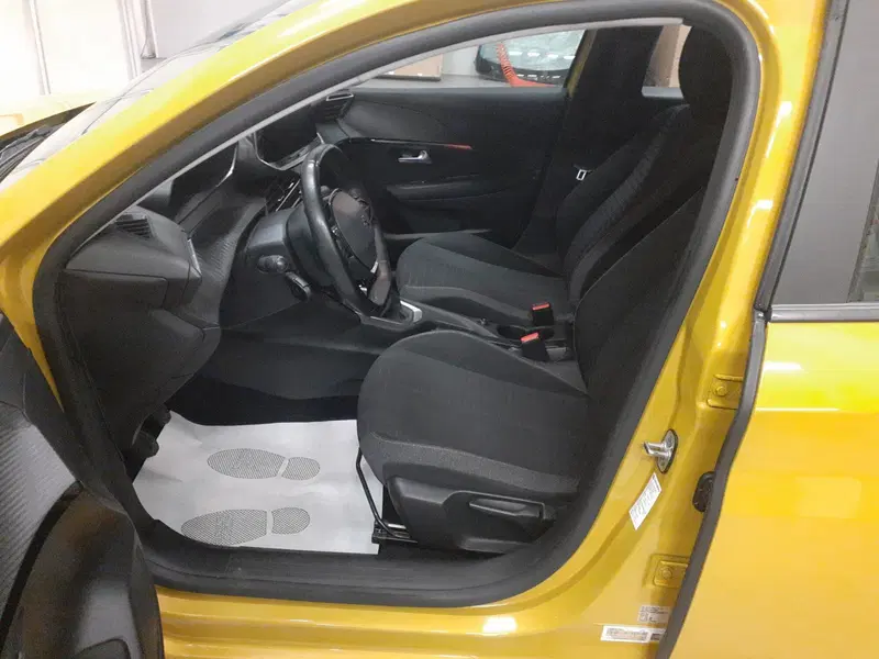 Peugeot 208 usata a Parma (9)