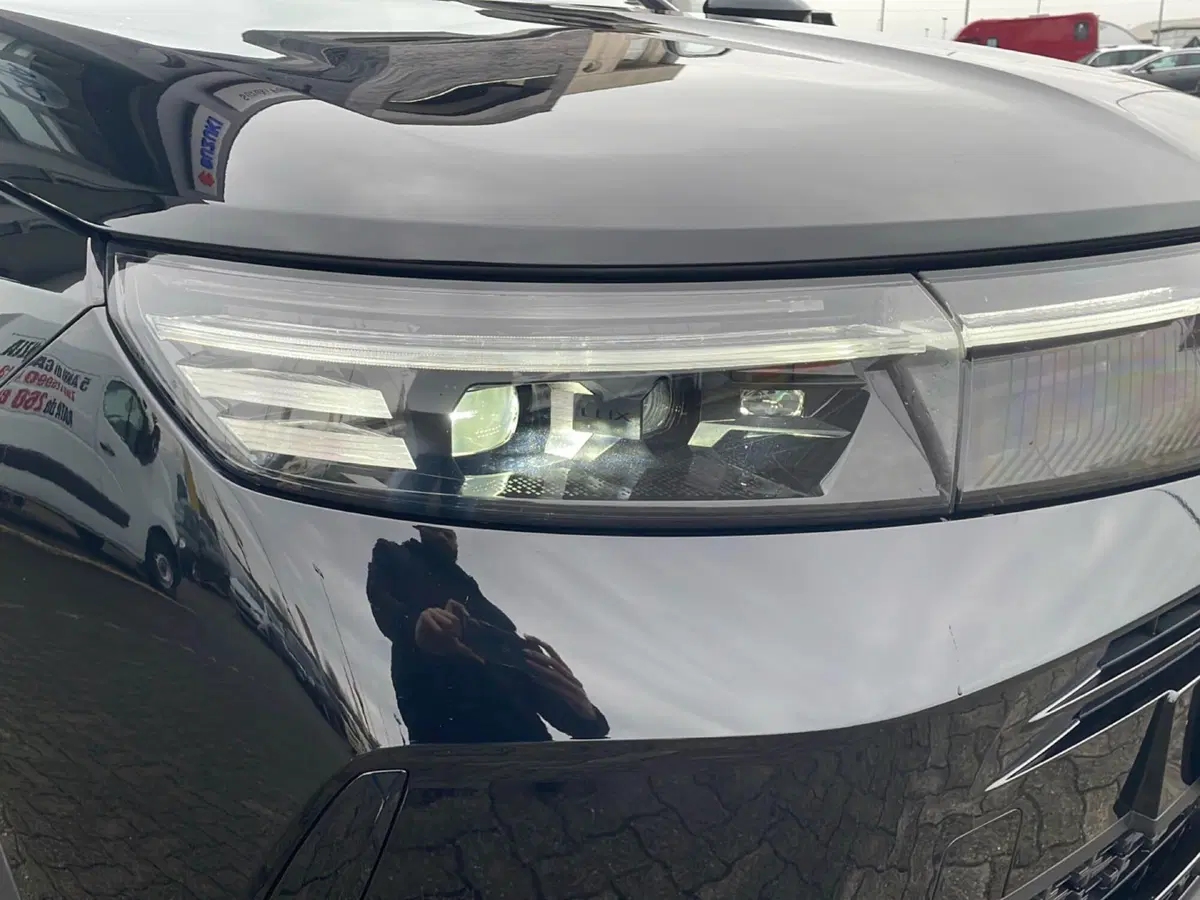 Opel Grandland usata a Piacenza (12)