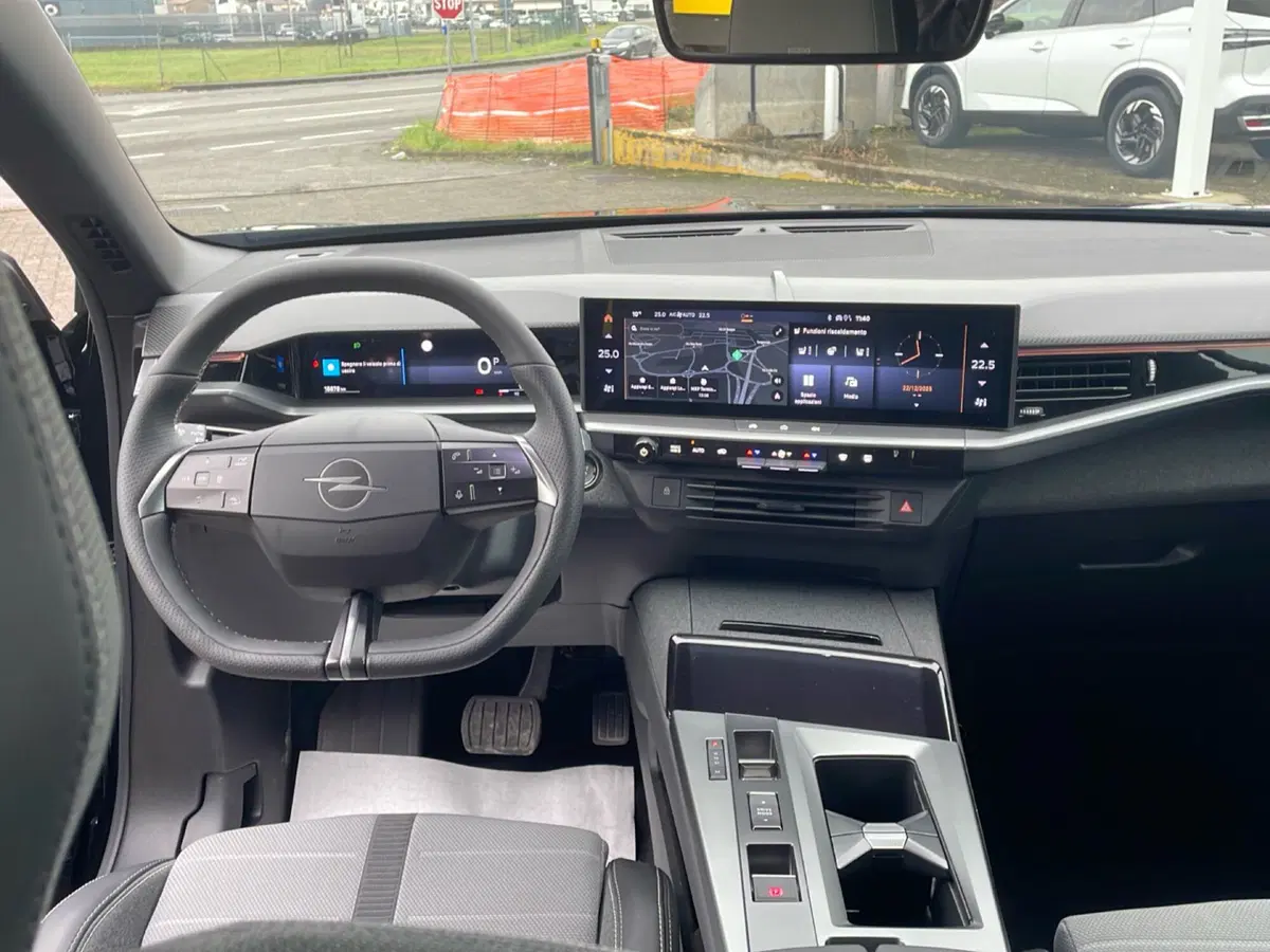 Opel Grandland usata a Piacenza (13)