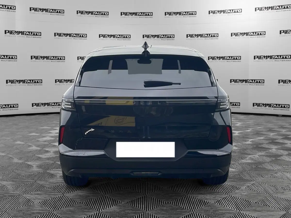 Opel Grandland usata a Piacenza (4)