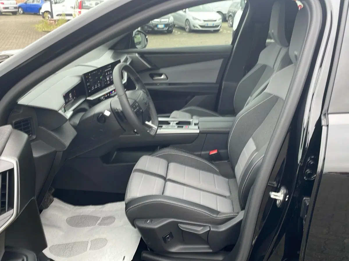 Opel Grandland usata a Piacenza (9)