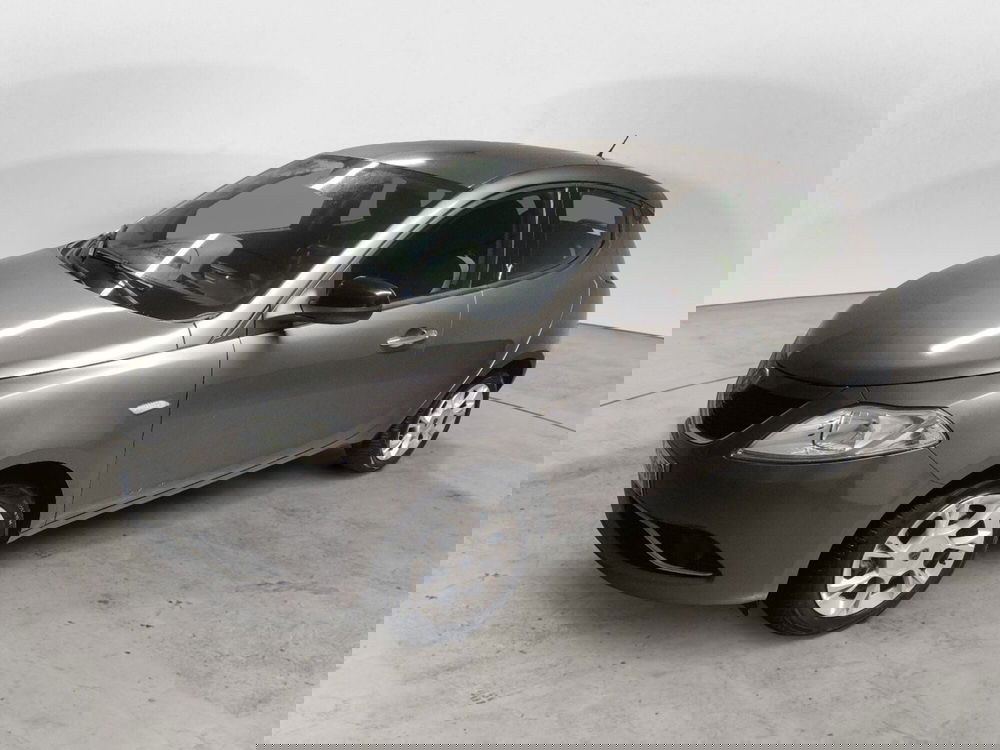 Lancia Ypsilon usata a Arezzo (3)