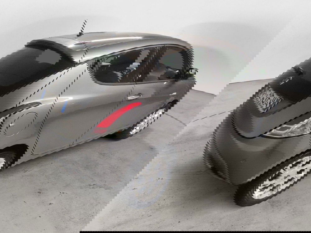 Lancia Ypsilon usata a Arezzo (6)