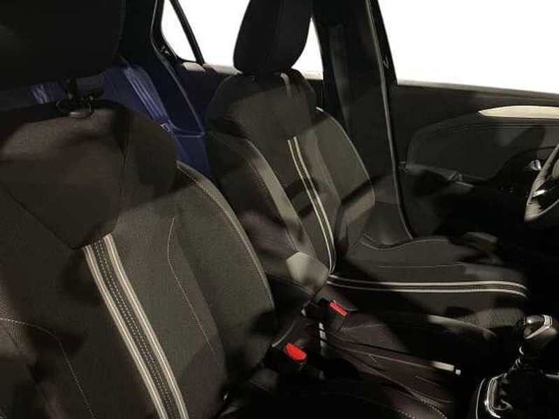 Opel Corsa nuova a Salerno (16)