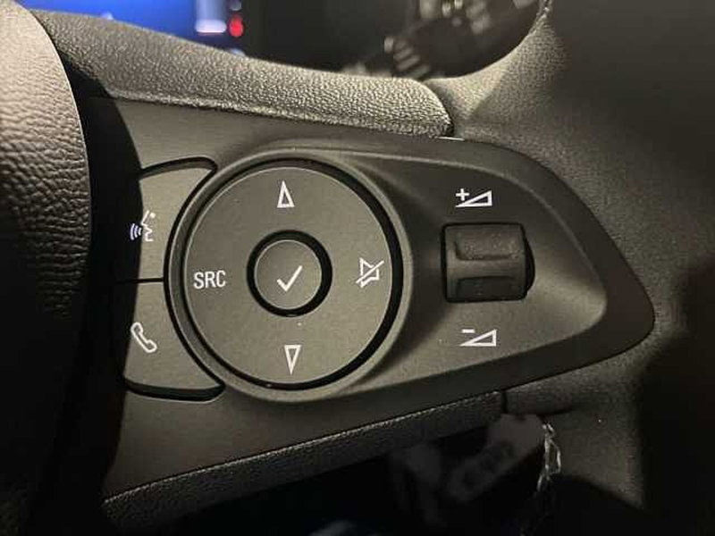 Opel Corsa nuova a Salerno (20)