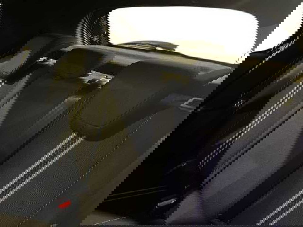 Opel Corsa nuova a Salerno (14)