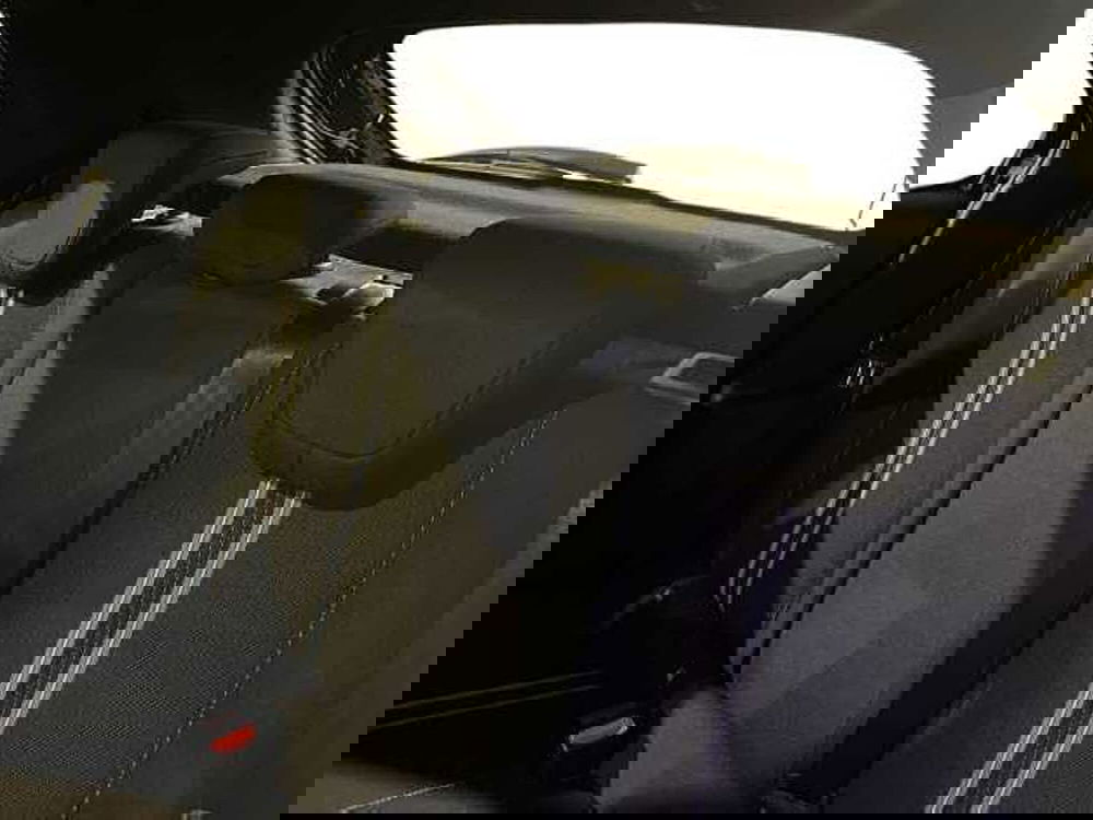 Opel Corsa nuova a Salerno (14)