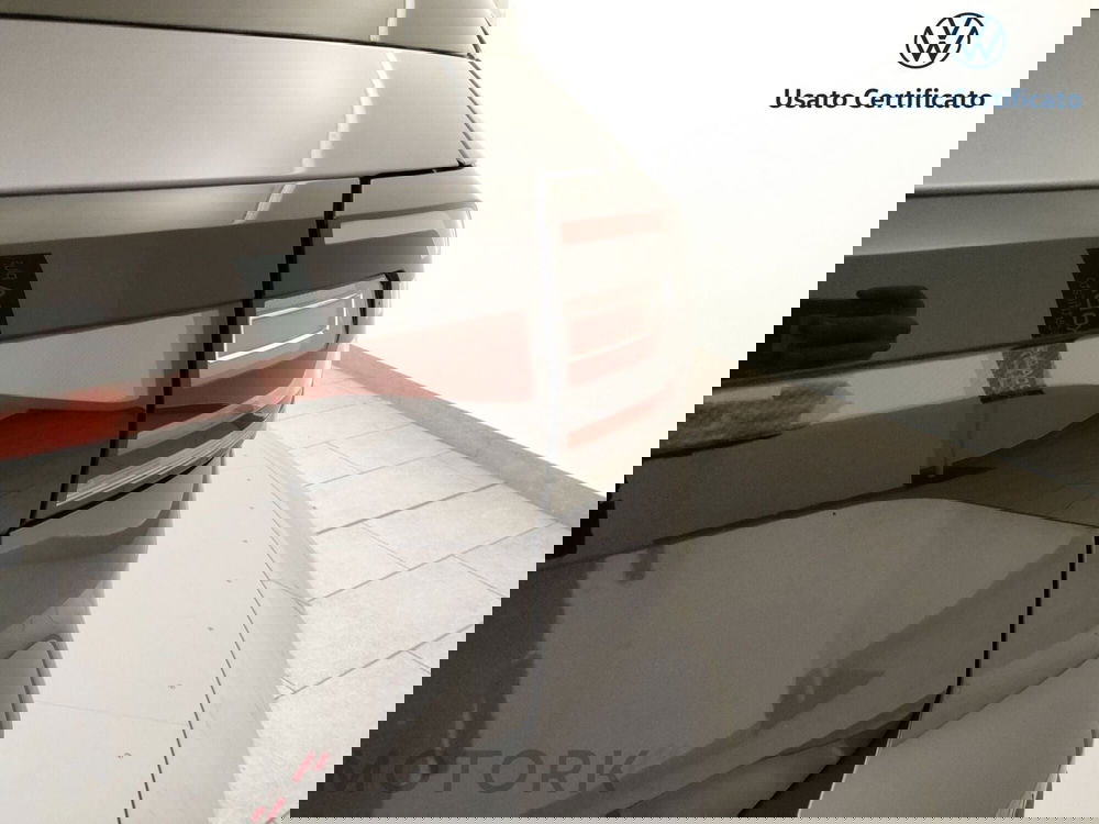 Volkswagen T-Cross usata a Varese (6)