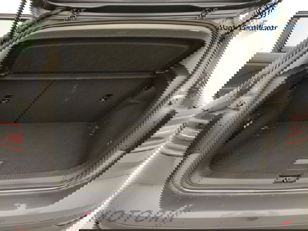 Volkswagen T-Cross usata a Varese (9)