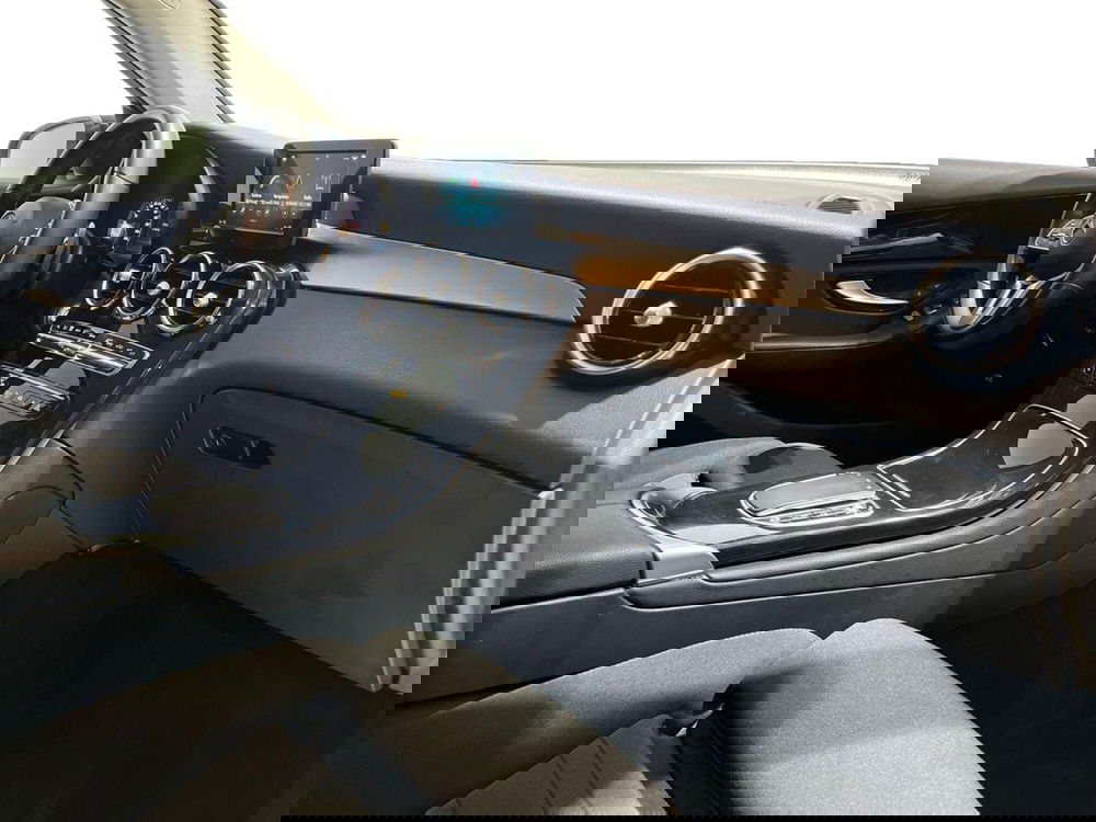 Mercedes-Benz GLC SUV usata a Napoli (16)