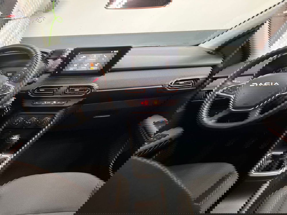 Dacia Sandero usata a Roma (12)