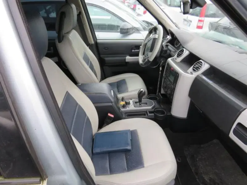 Land Rover Discovery usata a Lodi (7)