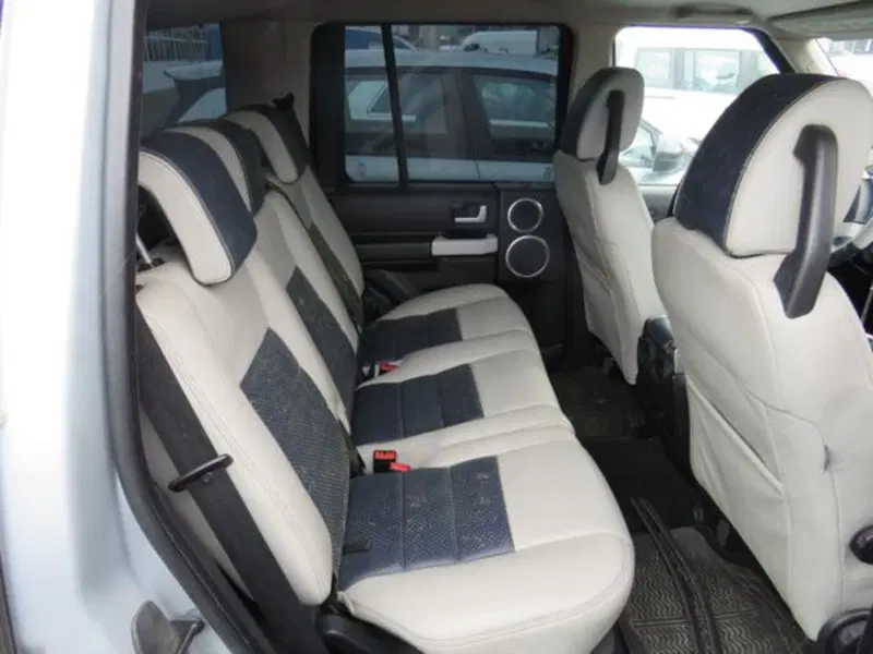Land Rover Discovery usata a Lodi (8)