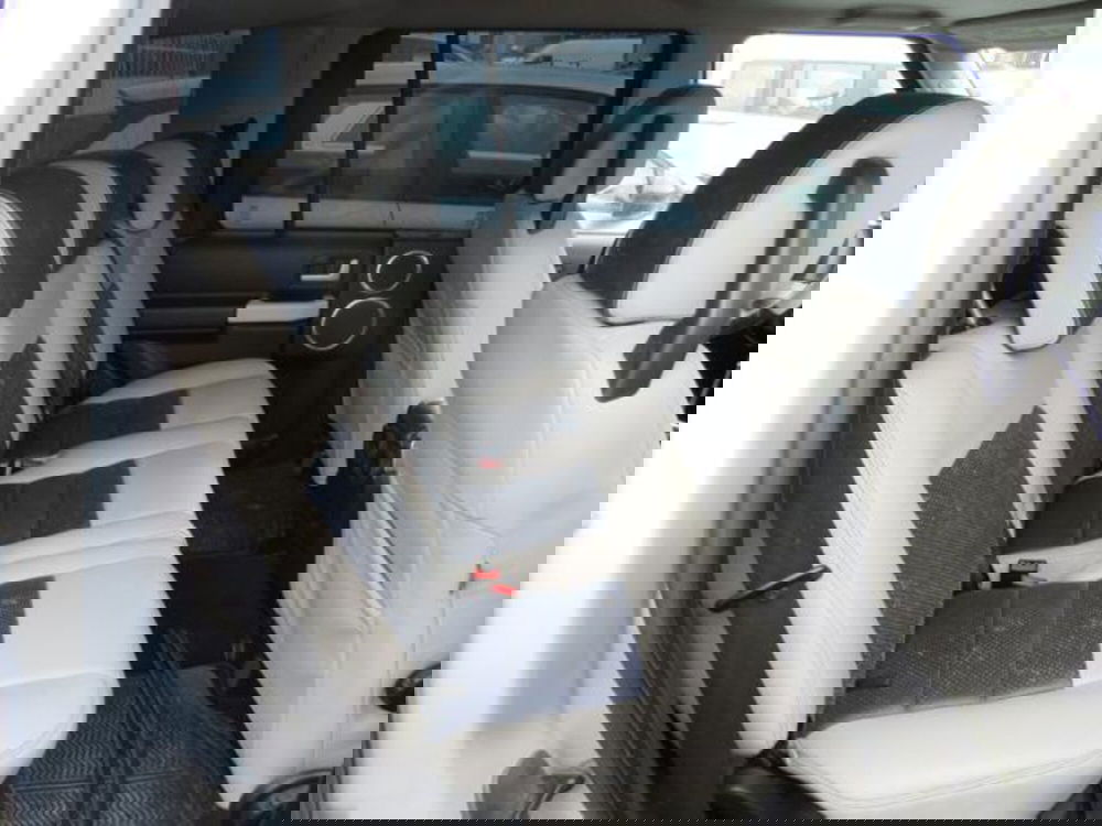 Land Rover Discovery usata a Lodi (8)