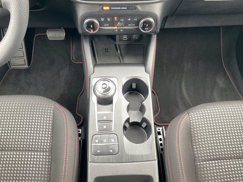 Ford Kuga usata a Milano (15)