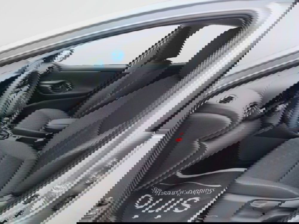 Toyota Yaris nuova a Teramo (10)