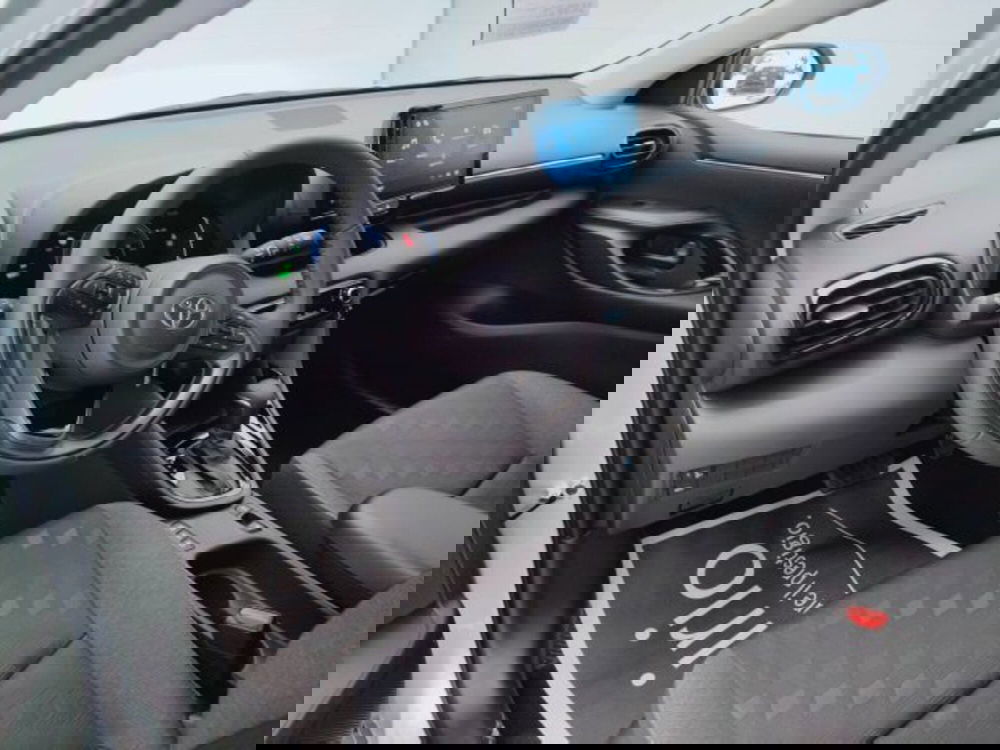 Toyota Yaris nuova a Teramo (12)