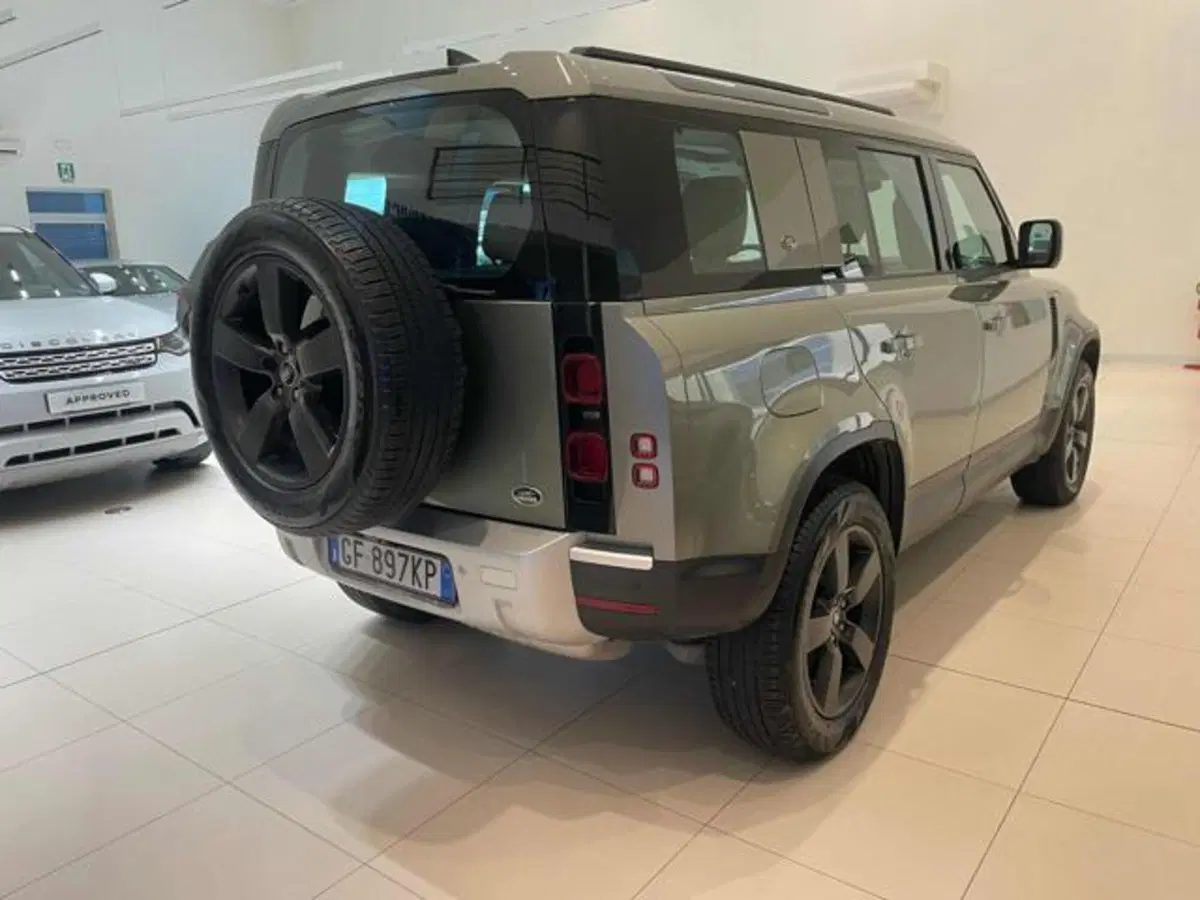 Land Rover Defender usata a Lucca