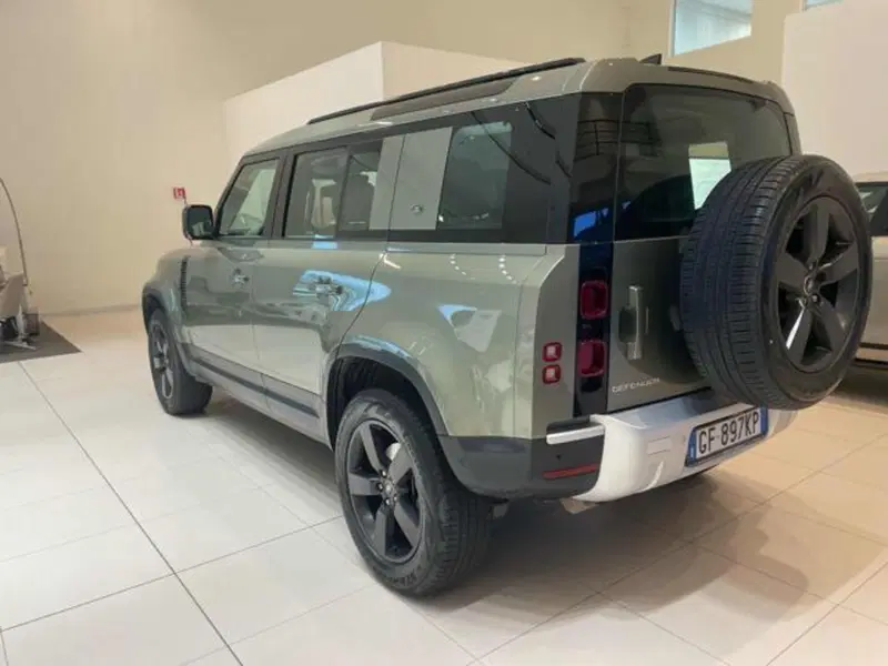 Land Rover Defender usata a Lucca (4)