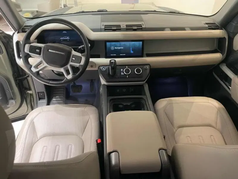 Land Rover Defender usata a Lucca (8)