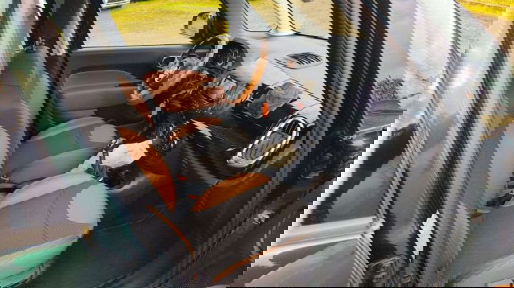 Fiat 500L usata a Como (9)