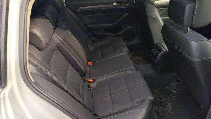 Volkswagen Passat Variant usata a Como (11)