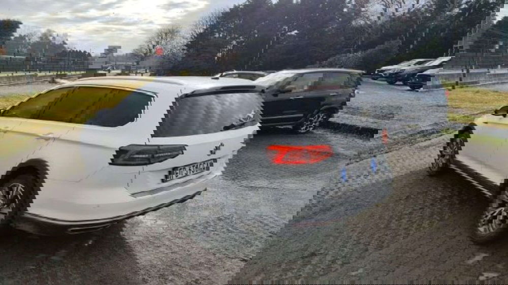 Volkswagen Passat Variant usata a Como (3)