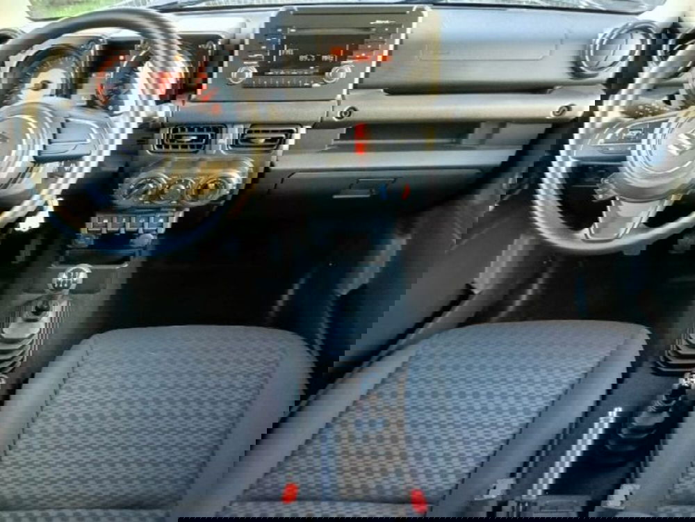 Suzuki Jimny nuova a Brescia (10)