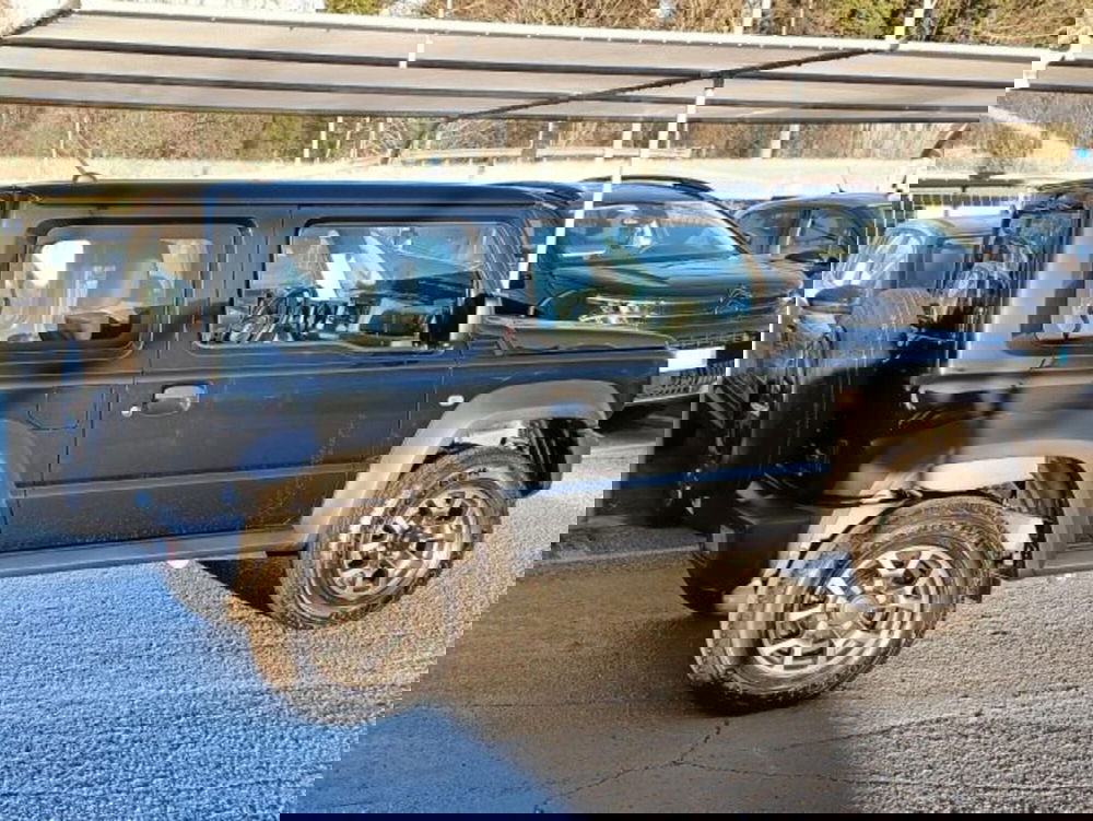 Suzuki Jimny nuova a Brescia (17)