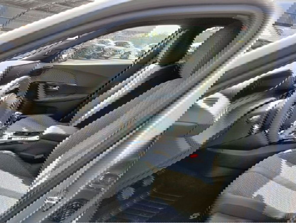 Peugeot 2008 nuova a Brescia (8)