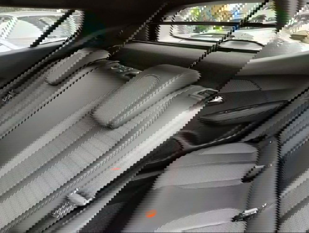 Peugeot 2008 nuova a Brescia (9)