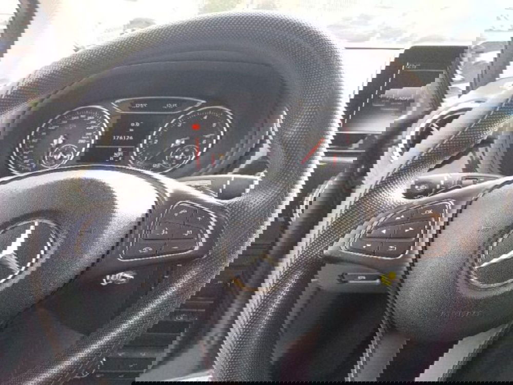 Mercedes-Benz Classe B usata a Brescia (9)