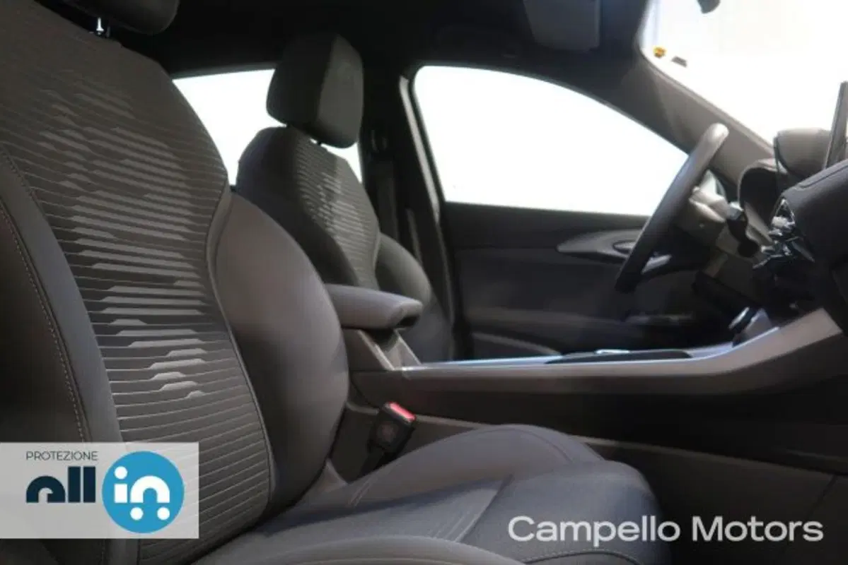 Alfa Romeo Tonale usata a Venezia (13)