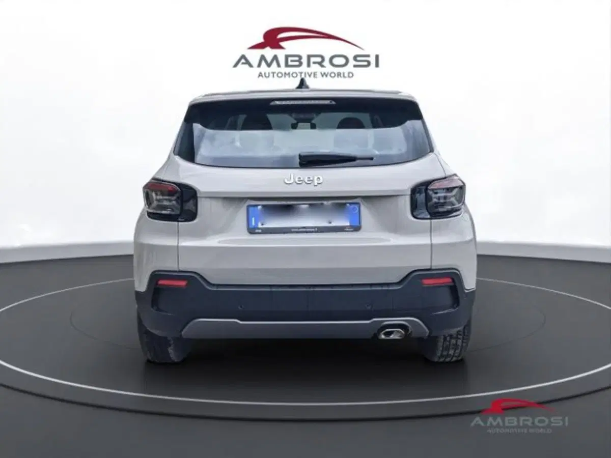 Jeep Avenger nuova a Perugia (8)
