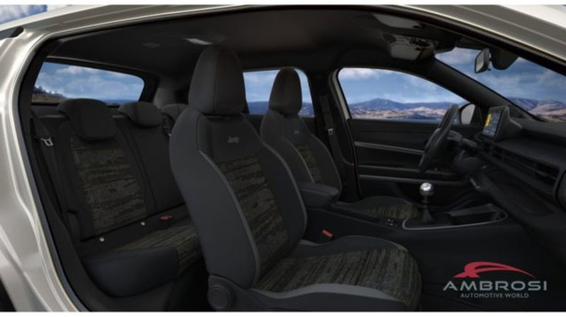 Jeep Avenger nuova a Perugia (6)