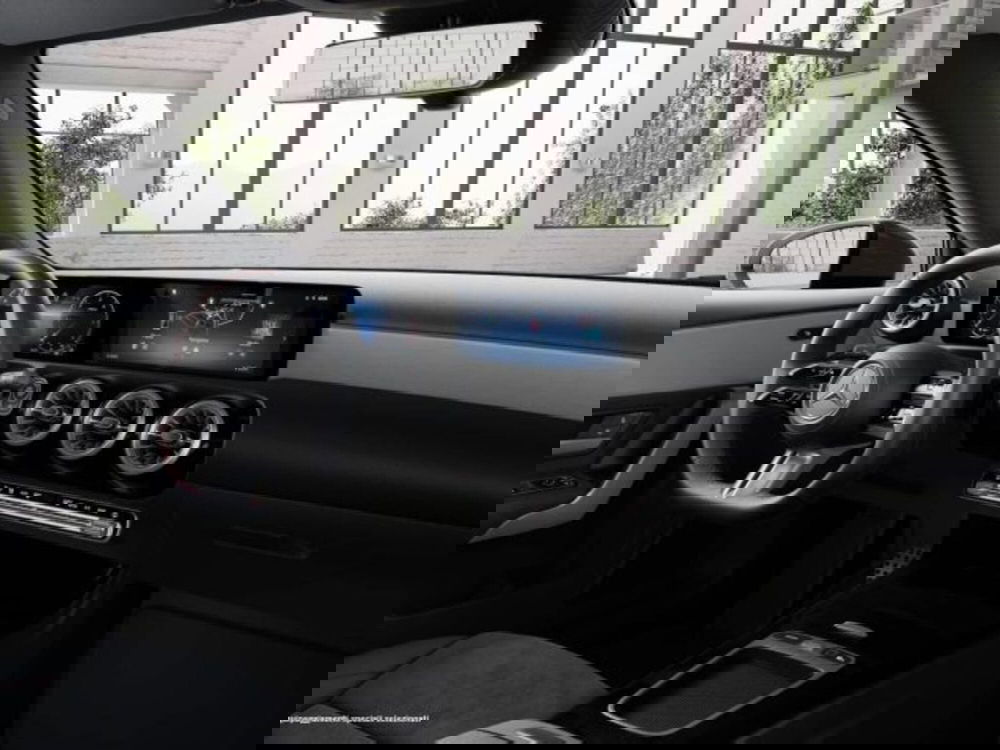 Mercedes-Benz Classe A nuova a Verona (5)