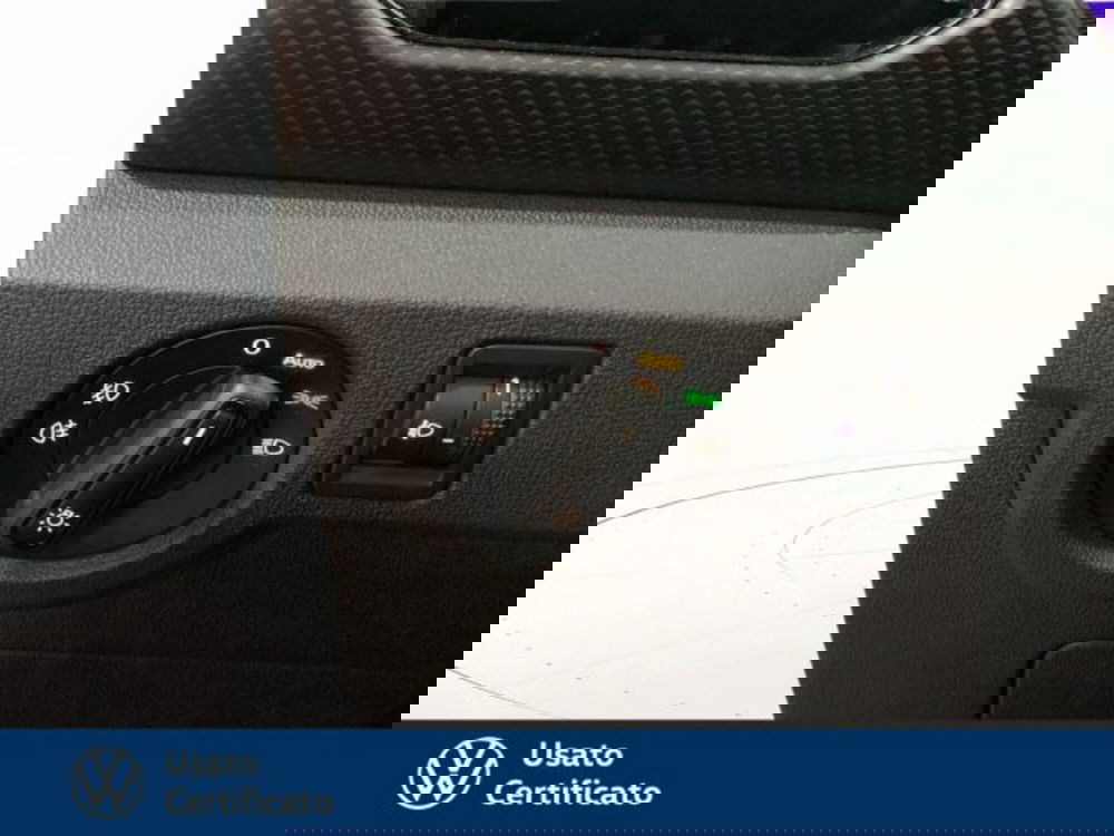 Volkswagen T-Cross usata a Vicenza (12)