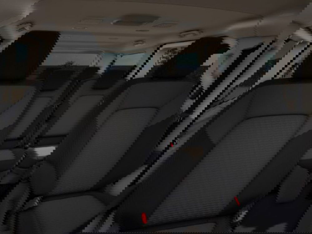 Volkswagen Veicoli Commerciali Caravelle nuova a Vicenza (10)