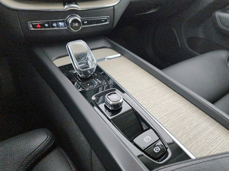 Volvo XC60 usata a Modena (18)