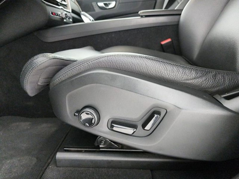 Volvo XC60 usata a Modena (19)