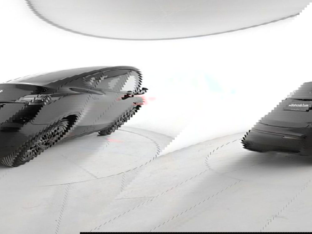 Tesla Model Y usata a Modena (3)