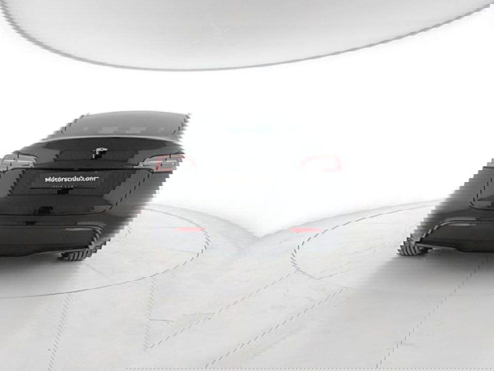 Tesla Model Y usata a Modena (7)