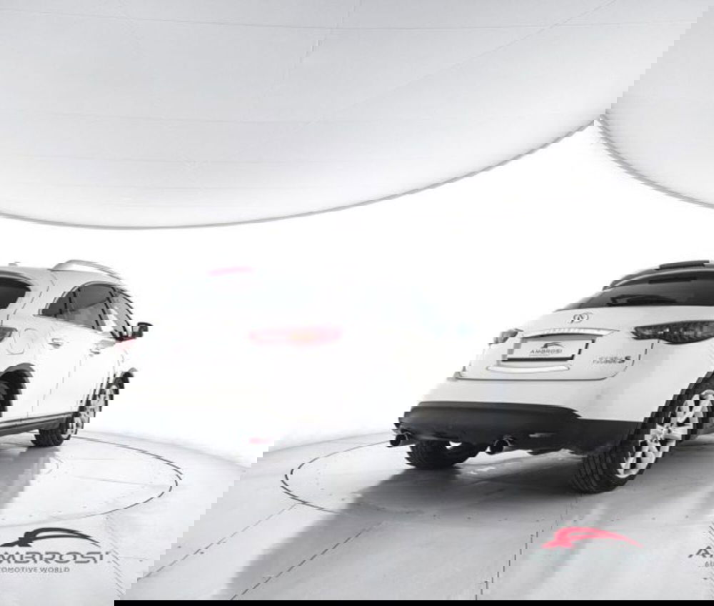 Infiniti FX usata a Perugia (3)