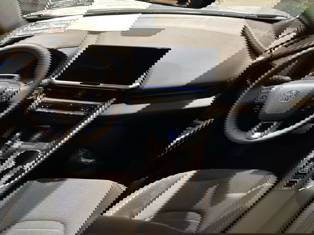 Toyota Toyota C-HR nuova a Bologna (10)