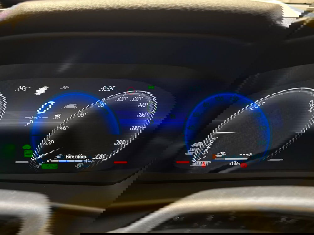 Toyota Toyota C-HR nuova a Bologna (12)