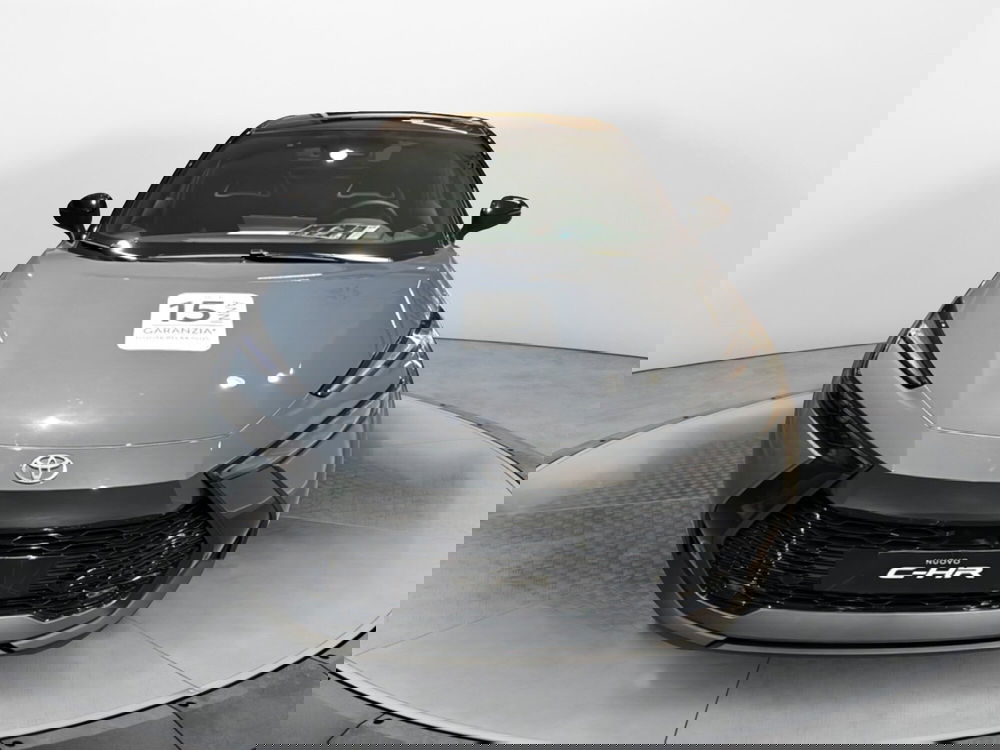 Toyota Toyota C-HR nuova a Bologna (2)